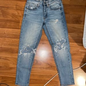 American Eagle Tom girl jeans
